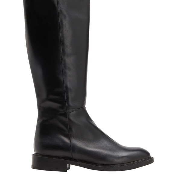 Tall boots - Picture 3 of 4